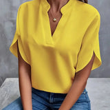 Annemie | Stylish V-Neck Flowing Blouse