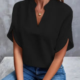 Annemie | Stylish V-Neck Flowing Blouse